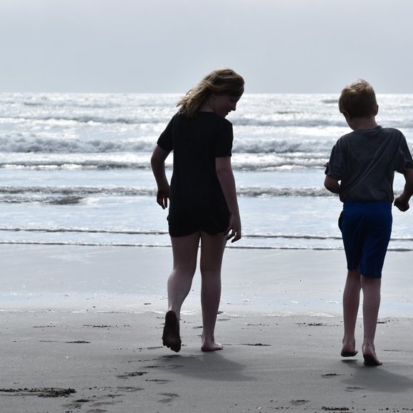 Meet your Posher, Leslie - Picture 2 of 9